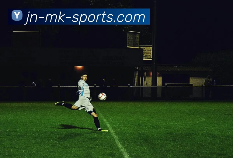 南京羽毛球队团队协作变革引发热议探索新模式提升竞技水平